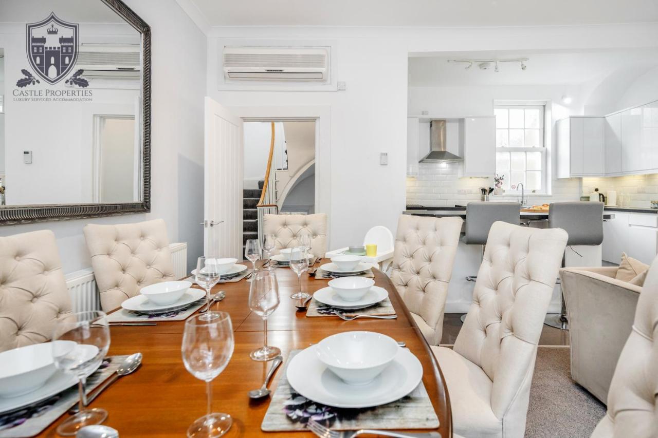 Castle Properties: The Sovereign 5 Bed Town House Виндзор Экстерьер фото
